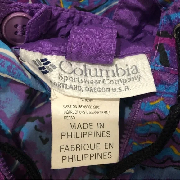 VINTAGE | COLUMBIA SPORTSWEAR Graphic Print Nylon Windbreaker - Picture 9 of 10